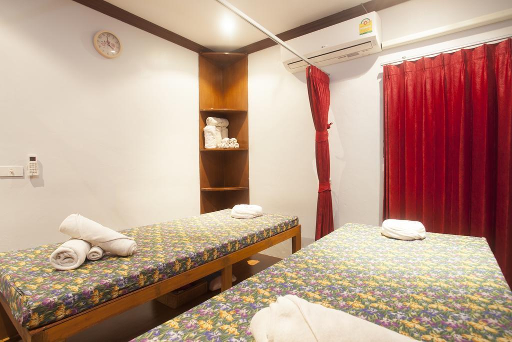 Hip Yaya Residences Patong Exterior photo